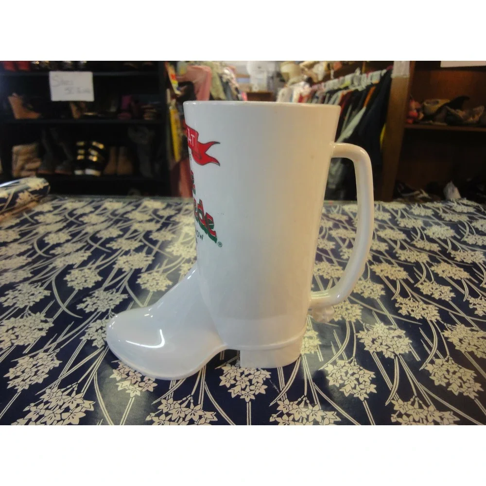 Christmas At Dolly partons stampede dinner & show Orlando Florida book cup mug - Picture 3 of 5
